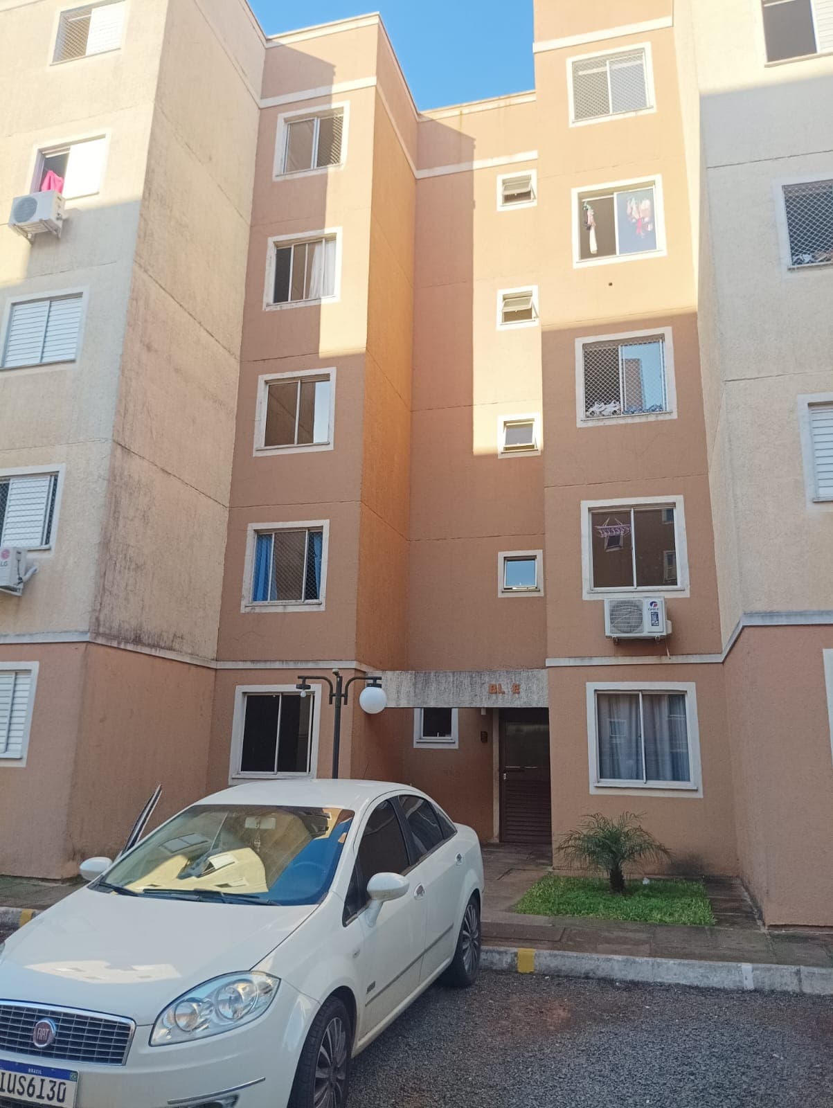 Apartamento de 2 dormitórios · Jardim Betânia