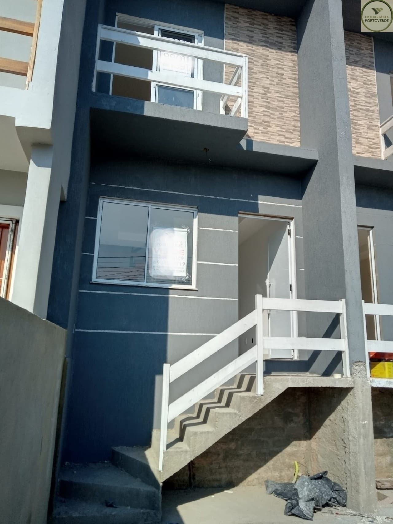 Sobrado de 2 dormitórios · Portoverde